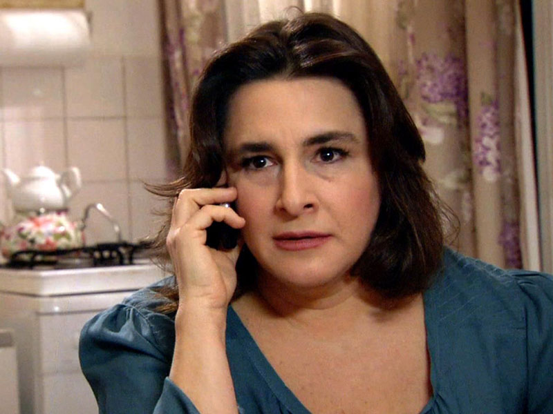 اضغط لمشاهدة الفيديو: الفنانة التركية الشهيرة بـ "ميسّر" تتحدث العربية: "شفت خيال خوّفني"